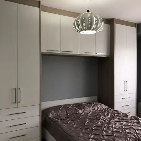 Savas Flat * Kamëz